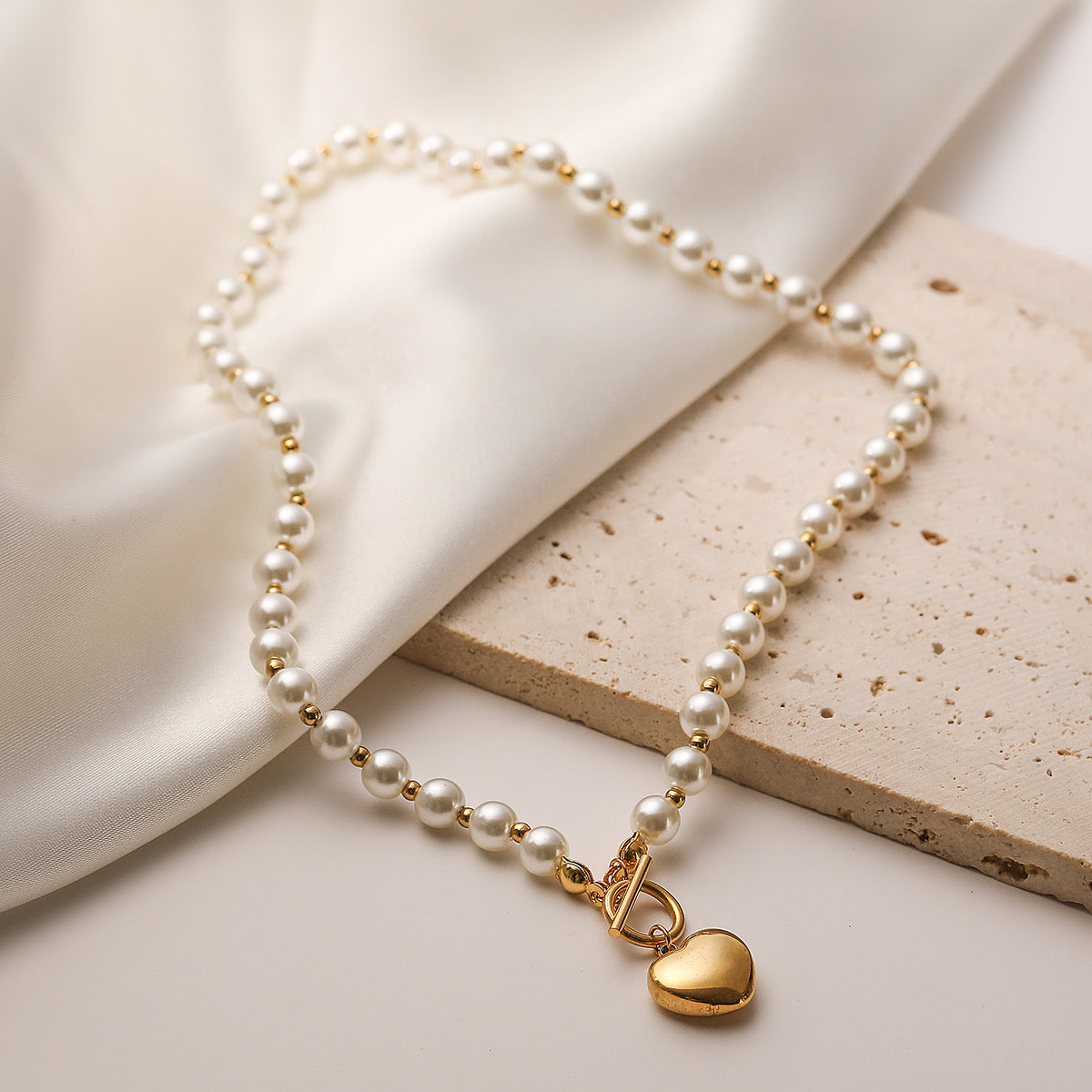 Collier "LOVE"