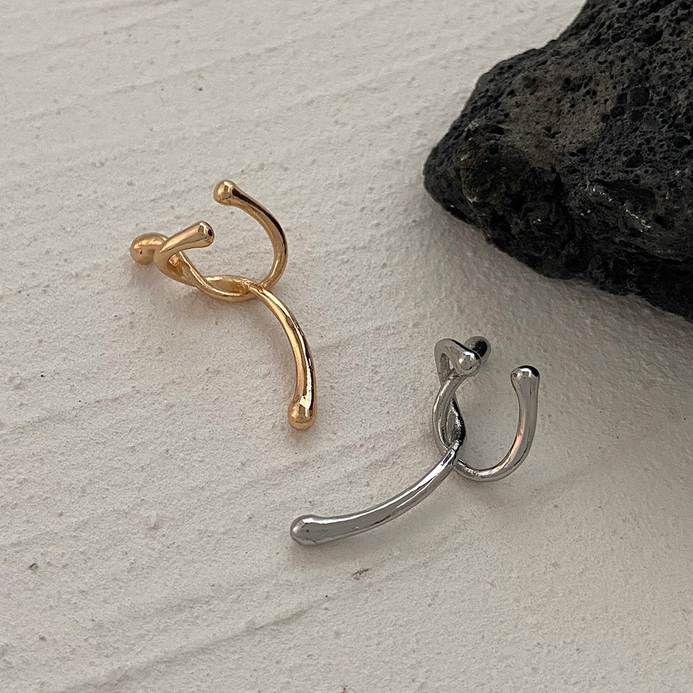 Earcuff " SPACE"
